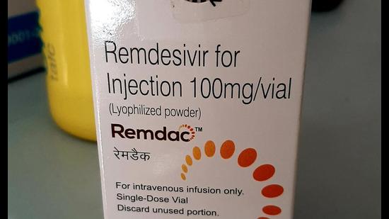 Indore police had busted a racket of black marketing Remdesivir vials prescribed to Covid-19 patients (HT Photo/Praful Gangurde) Indore police had busted a racket of black marketing Remdesivir vials prescribed to Covid-19 patients (HT Photo/Praful Gangurde)