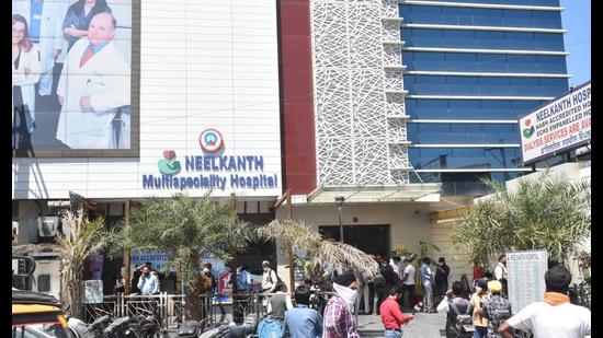 Deaths due to O2 shortage: Amritsar pvt hospital barred from treating Covid patients Deaths due to O2 shortage: Amritsar pvt hospital barred from treating Covid patients