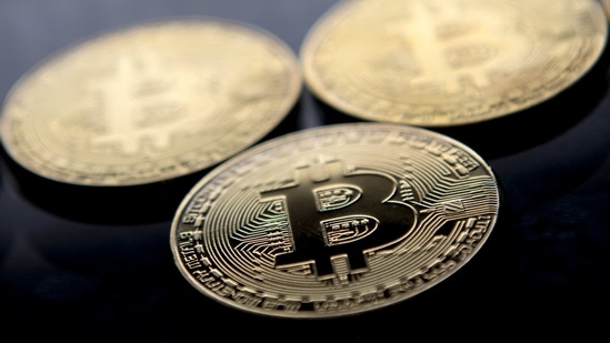 Bitcoin plunged below 39,000 USD for the first time in more than three months on May 19, 2021 after China said cryptocurrencies would not be allowed in transactions and warned investors against speculative trading in them, despite the country powering most of the world's mining.(AFP) Bitcoin plunged below 39,000 USD for the first time in more than three months on May 19, 2021 after China said cryptocurrencies would not be allowed in transactions and warned investors against speculative trading in them, despite the country powering most of the world's mining.(AFP)