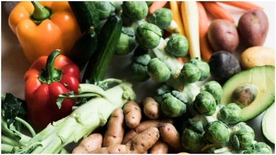 Fresh fruits and vegetable are rich in fibre, vitamins, minerals and antioxidants. It can help build a robust immune system and fight infections. Eating fruits like papaya, guava, strawberries, oranges, and other citrus fruits packed with Vitamin C can form antibodies in your body and speed up the recovery process.(Unsplash)