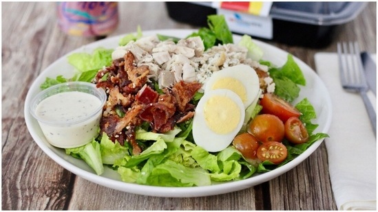 Proteins should be a crucial part of your diet while recovering from COVID-19. It contains amino acids which fight against harmful pathogens. Vegetarians can consume lentils, legumes, dairy products, soy, nuts and seeds while non-vegetarians can opt for animal sources like lean meat, chicken eggs and fish.(Unsplash)