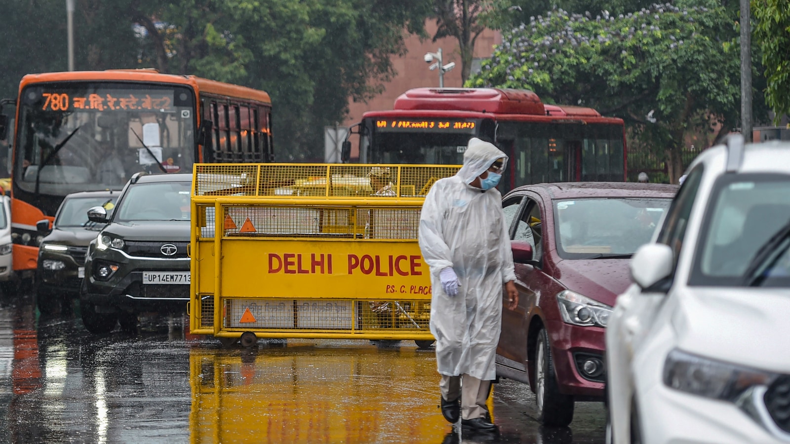 Delhi reports 3,231 new Covid19 cases and 233 deaths, positivity rate