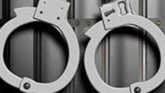 Shibesh Singh, additional commissioner of police (ACP), crime, said the arrested suspects claimed to be members of Chhote Chaudhary gang. (HT Archives. Representative image) Shibesh Singh, additional commissioner of police (ACP), crime, said the arrested suspects claimed to be members of Chhote Chaudhary gang. (HT Archives. Representative image)