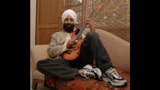 Rabbi Shergill came to Dylan late, in his early 30s. Dylan’s songs come to him from nowhere in moments of crisis, he says. (HT Archives) Rabbi Shergill came to Dylan late, in his early 30s. Dylan’s songs come to him from nowhere in moments of crisis, he says. (HT Archives)