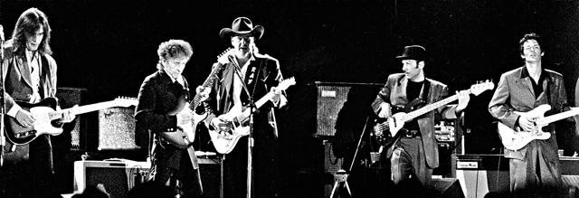 Dylan at a concert in 2000. (Getty Images)