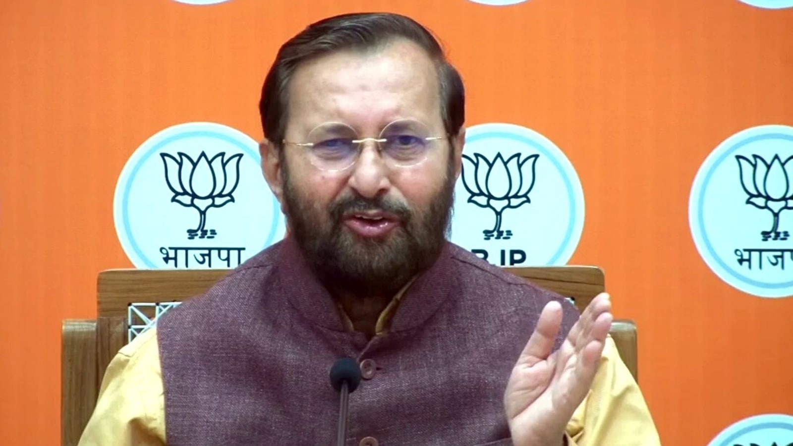 ‘Insult to India’: Javadekar slams Kamal Nath for variant remark - Hindustan Times