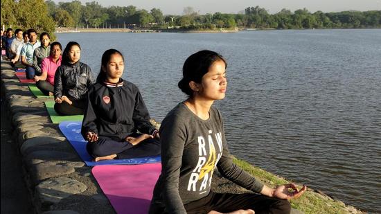 Those who had always been meaning to start meditating ‘one day’ will do well to make a serious attempt during these uncertain times. (Representative Photo/HT File) Those who had always been meaning to start meditating ‘one day’ will do well to make a serious attempt during these uncertain times. (Representative Photo/HT File)