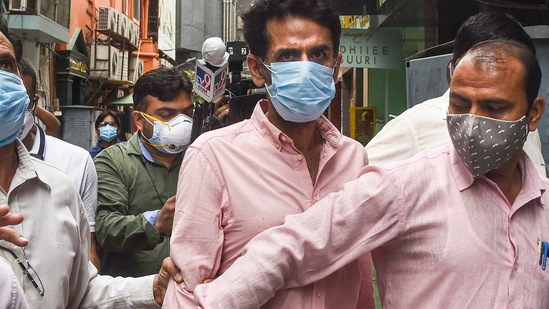 The Enforcement Directorate (ED) on Friday conducted raids at 13 premises linked to Kalra and another businessman Gagan Duggal. (PTI file photo) The Enforcement Directorate (ED) on Friday conducted raids at 13 premises linked to Kalra and another businessman Gagan Duggal. (PTI file photo)