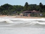 Goa: Large waves seen hitting the coast on the bank of the Arabian sea at Aguada due to Cyclone 'Tauktae.(ANI Photo) Goa: Large waves seen hitting the coast on the bank of the Arabian sea at Aguada due to Cyclone 'Tauktae.(ANI Photo)