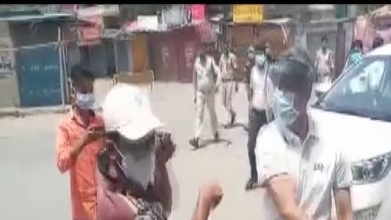 A screengrab of the incident (ANI) A screengrab of the incident (ANI)