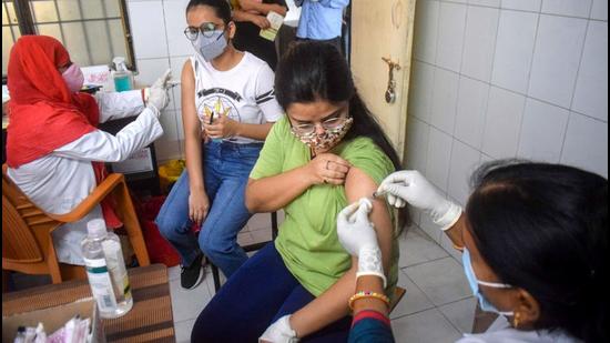 Those trying to pre-book vaccination slots, a pre-requisite for the 18-44 years population, had a harrowing time doing it on the CoWIN portal. (Image used for representation). (PTI PHOTO.) Those trying to pre-book vaccination slots, a pre-requisite for the 18-44 years population, had a harrowing time doing it on the CoWIN portal. (Image used for representation). (PTI PHOTO.)