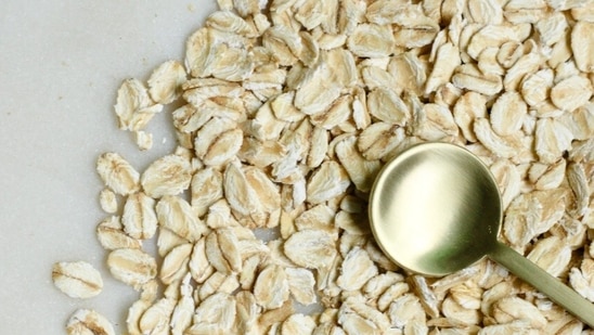 Oats are an excellent source of fibre and helps slow your digestion of carb. This releases sugar into your bloodstream and keeps your energy level stable.(Unsplash)