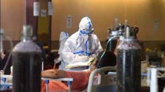The guidelines make it mandatory for all such facilities to report suspected and confirmed cases to the health department through district-level officers and Integrated Disease Surveillance Programme (Representative Image/HT) The guidelines make it mandatory for all such facilities to report suspected and confirmed cases to the health department through district-level officers and Integrated Disease Surveillance Programme (Representative Image/HT)