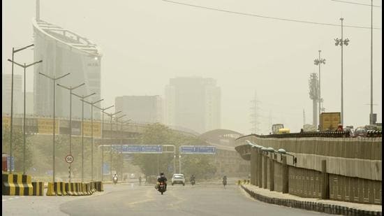 The Delhi-Gurugram expressway near Cyber City, in Gurugram, India, on Sunday, May 23. (Parveen Kumar/HT photo) The Delhi-Gurugram expressway near Cyber City, in Gurugram, India, on Sunday, May 23. (Parveen Kumar/HT photo)