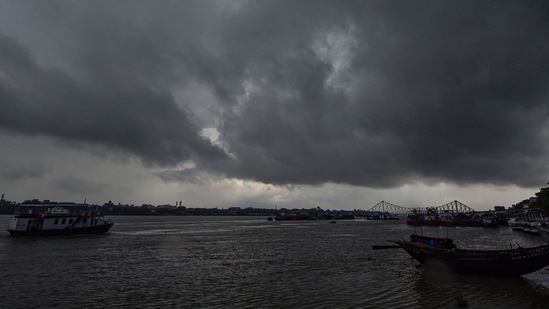 The India Meteorological Department (IMD) had said on Sunday that the cyclone is likely to make landfall on May 26 evening. (PTI Photo) (PTI)