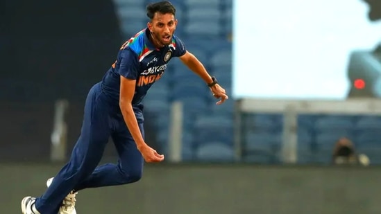 Prasidh Krishna in action during the first India vs England ODI in Pune(Twitter)