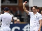 File Photo of Chris Woakes (right) acknowledging the crowd after picking up a five-wicket haul in Tests.(Twitter) File Photo of Chris Woakes (right) acknowledging the crowd after picking up a five-wicket haul in Tests.(Twitter)