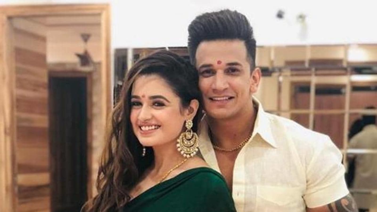 1600px x 900px - Yuvika Chaudhary issues video apology for using casteist slur, Prince  Narula comes to her support - Hindustan Times