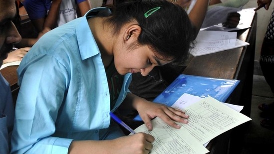 The Akhil Bharatiya Vidyarthi Parishad (ABVP) urged the Union minister to consider the safety and security of students before holding exams in view of the COVID-19 pandemic.(Photo: Sushil Kumar/HT File)