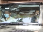 Arjun Kapoor seen at Malaika Arora's home.