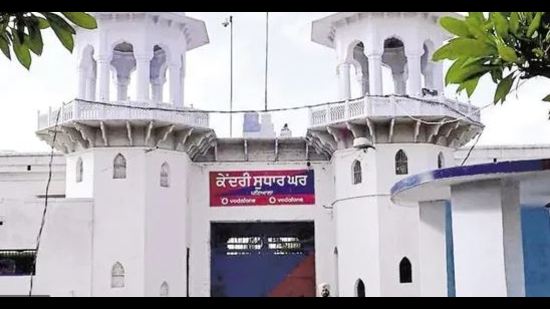 Patiala jailbreak: 2 assistant jail superintendents, a warder suspended for lapse Patiala jailbreak: 2 assistant jail superintendents, a warder suspended for lapse