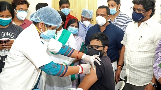 Jharkhand's vaccine wastage is about 6,5 per cent, not 37,3 per cent, as mentioned in government data, Jharkhand CMO said. Jharkhand's vaccine wastage is about 6,5 per cent, not 37,3 per cent, as mentioned in government data, Jharkhand CMO said.