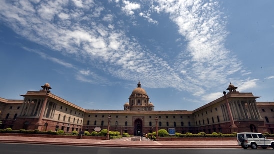 Clear skies at North block near Rashtrapati Bhawan in New Delh. The impact of the lockdown, which has been extended five times, gradually made itself apparent. (Photo by Arvind Yadav/ Hindustan Times) Clear skies at North block near Rashtrapati Bhawan in New Delh. The impact of the lockdown, which has been extended five times, gradually made itself apparent. (Photo by Arvind Yadav/ Hindustan Times)