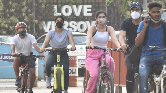 Janhvi Kapoor and Khushi Kapoor cycling around Versova.
