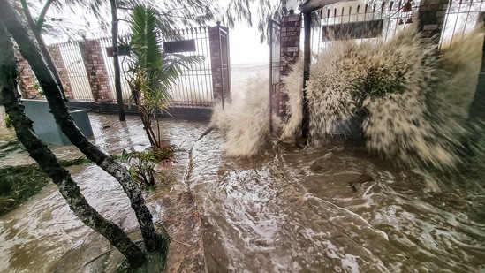 Sea water enters through the boundaries of a house during Cyclone Yaas' landfall in Chandipur, Balasore, on May 26. The wind speed during landfall was at 130-140 kmph, gusting to 155 kmph Doppler radar data showed.(PTI)