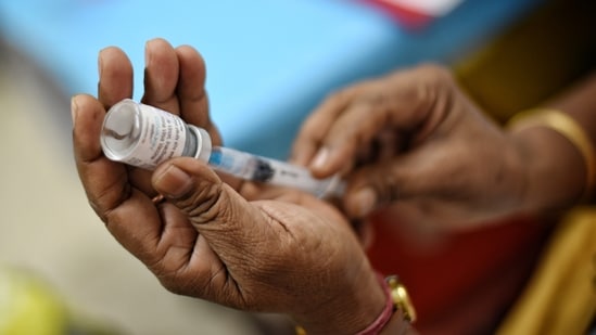 The Union health ministry said that 200,662,456 doses of the Covid-19 vaccine have been delivered so far, as of 7am on Wednesday.(HT Photo )