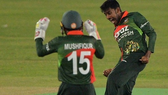 Mehidy Hasan Miraz in action against Sri Lanka(Twitter)