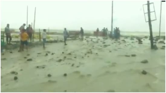 Water from the sea entered residential areas along New Digha Sea Beach in East Midnapore, West Bengal(ANI)