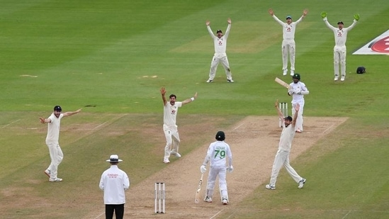 Action from third Test between England and Pakistan being played at Southampton.(REUTERS) Action from third Test between England and Pakistan being played at Southampton.(REUTERS)
