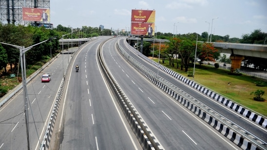 The Centre had announced lockdown-like curbs to check the spread of Covid-19.(Representative Photo/ANI) The Centre had announced lockdown-like curbs to check the spread of Covid-19.(Representative Photo/ANI)