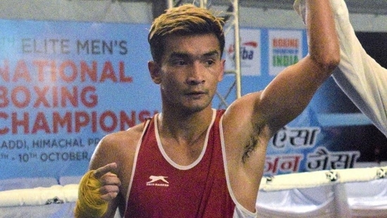 File image of Indian boxer Shiva Thapa.(PTI) File image of Indian boxer Shiva Thapa.(PTI)