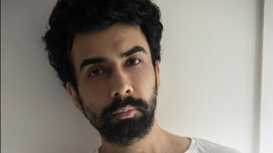Naveen Kasturia recently starred in the web series, TVF Aspirants, which is about students preparing for the UPSC. Naveen Kasturia recently starred in the web series, TVF Aspirants, which is about students preparing for the UPSC.