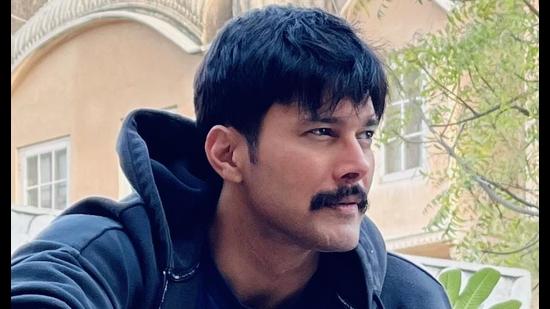 Actor Rajniesh and his family has recovered from Covid-19 and now he is raring to shoot again (Sourced photo) Actor Rajniesh and his family has recovered from Covid-19 and now he is raring to shoot again (Sourced photo)