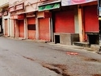 The lockdown in the Itanagar capital region, Tawang, Lower Subansiri, Namsai, Upper Subansiri, Lohit, and Anjaw districts was to end on May 31. The lockdown in the Itanagar capital region, Tawang, Lower Subansiri, Namsai, Upper Subansiri, Lohit, and Anjaw districts was to end on May 31.