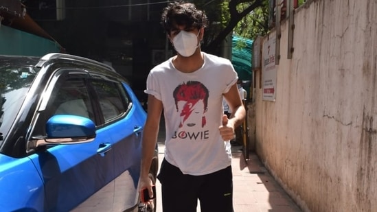 Ibrahim Ali Khan snapped at a clinic in Bandra, in Mumbai. He is the son of actor Saif Ali Khan and Amrita Singh.(Varinder Chawla)
