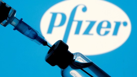 Pfizer's Covid-19 vaccine is already being used in the European Union for those aged 16 and older.. REUTERS/Dado Ruvic/Illustration/File Photo(REUTERS)
