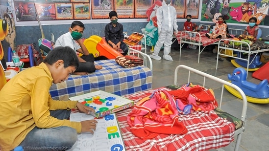 Children undergo treatment at a Covid care centre in Sangli on Friday.(PTI)