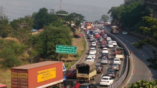 States fear they are inching closer to a fiscal cliff with the expiry of the five-year GST compensation period.(HT Photo) States fear they are inching closer to a fiscal cliff with the expiry of the five-year GST compensation period.(HT Photo)