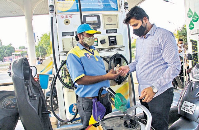 Construction engineer Vivek Kondhalkar says petrol prices are unaffordable. (RAVINDRA JOSHI/HT) Construction engineer Vivek Kondhalkar says petrol prices are unaffordable. (RAVINDRA JOSHI/HT)