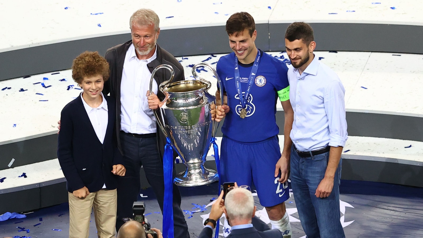 Chelsea S Ruthless Abramovich Rewarded With Champions League Title Football News Hindustan Times