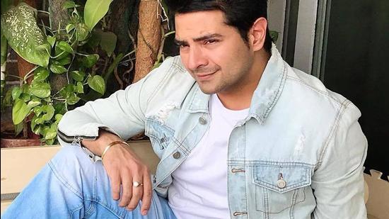 Karan says, “It was funny at one point, that just as when I was beginning to feel better, I tested positive. But seriously, it has been a tough time.” Karan says, “It was funny at one point, that just as when I was beginning to feel better, I tested positive. But seriously, it has been a tough time.”