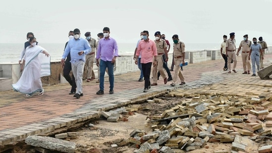 Chief minister Mamata Banerjee inspects areas damaged after Cyclone Yaas, in Digha.(PTI)