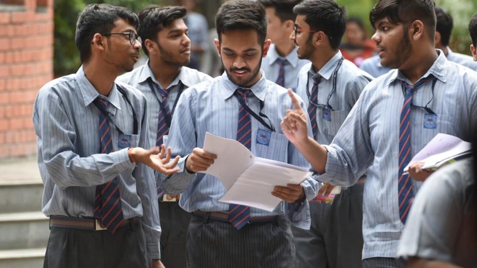 Class 12 Board Exam 2021 Live Updates: Govt cancels CBSE class 12 exams | Hindustan Times