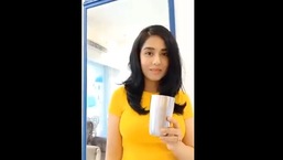 Amrita Rao shared a hilarious clip on the 'jal lijiye' meme.