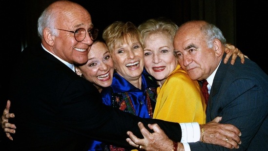 (File Photo) Former cast members of the Mary Tyler Moore Show, sans Mary Tyler Moore, are reunited for the Museum of Television and Radio's 9th annual Television Festival in Los Angeles on March 21, 1992. From left are Gavin MacLeod, Valerie Harper, Cloris Leachman, Betty White and Ed Asner. Gavin MacLeod has died. His nephew told the trade paper Variety that Gavin died early Saturday, May 29, 2021.(AP) (File Photo) Former cast members of the Mary Tyler Moore Show, sans Mary Tyler Moore, are reunited for the Museum of Television and Radio's 9th annual Television Festival in Los Angeles on March 21, 1992. From left are Gavin MacLeod, Valerie Harper, Cloris Leachman, Betty White and Ed Asner. Gavin MacLeod has died. His nephew told the trade paper Variety that Gavin died early Saturday, May 29, 2021.(AP)