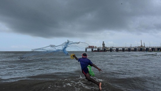 IMD earlier said the monsoon was likely to arrive by May 31.(PTI) IMD earlier said the monsoon was likely to arrive by May 31.(PTI)